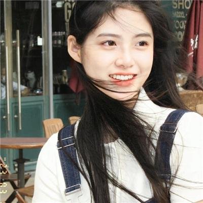 赛马女孩